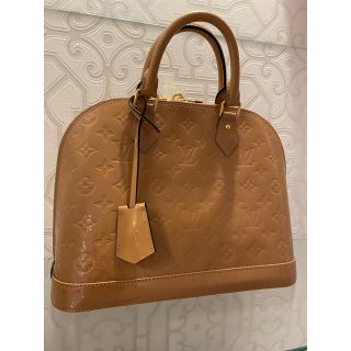 ルイヴィトン(LOUIS VUITTON)のヴィトン　アルマ pm ヴェルニ(ハンドバッグ)