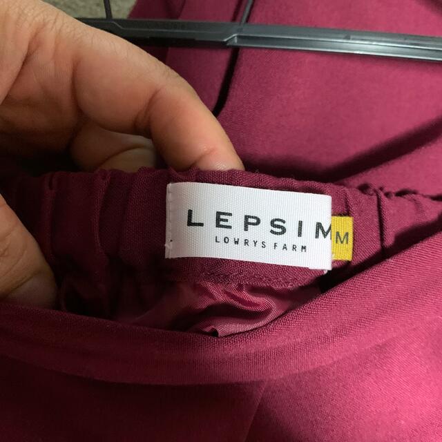 LEPSIM(レプシィム)のLOWRYS FARM ローリーズファーム　LEPSIM スカート　M ローリー レディースのスカート(ひざ丈スカート)の商品写真