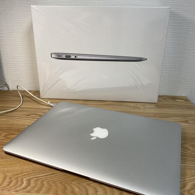 Apple MacBook Air (13-inch,Early2015)