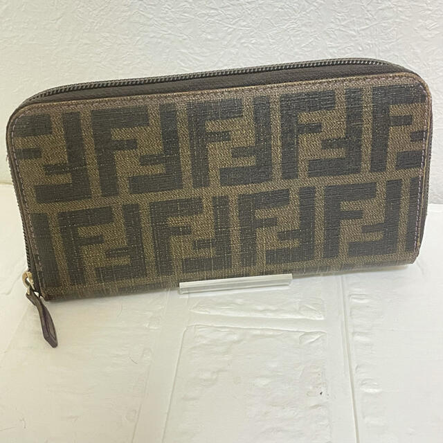 美品/FENDI/ラウンドファスナー長財布