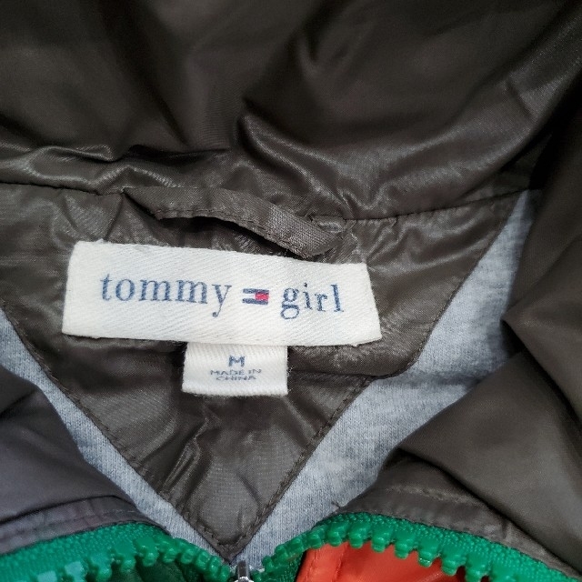 tommy girl(トミーガール)のTommy girl　ダウンベスト　マルチカラー　M　ロゴ刺繍　レディース　服 レディースのジャケット/アウター(ダウンベスト)の商品写真