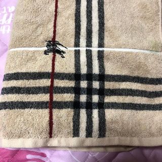 バーバリー(BURBERRY)のちーちゃん様専用　バーバリーバスタオル(タオル/バス用品)