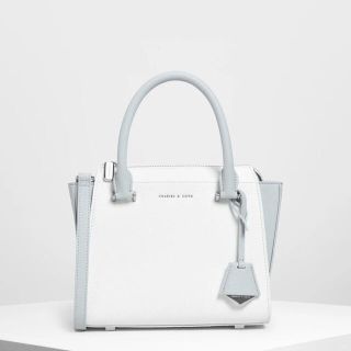 チャールズアンドキース(Charles and Keith)のCHARLES&KEITH トップハンドル トラペーズバッグ(ショルダーバッグ)