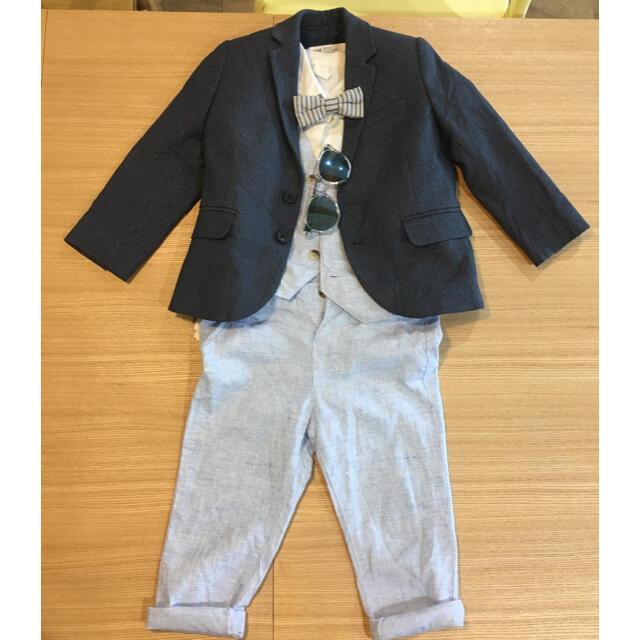 H&M(エイチアンドエム)のH&M 子供　男の子　フォーマル　セットアップ　スーツ　セット キッズ/ベビー/マタニティのキッズ服男の子用(90cm~)(ドレス/フォーマル)の商品写真