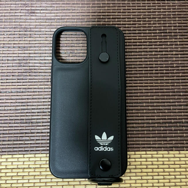 adidas(アディダス)のアディダスiPhone12miniケース スマホ/家電/カメラのスマホアクセサリー(iPhoneケース)の商品写真