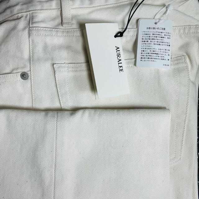 COMOLI(コモリ)のAURALEE  HARD TWIST DENIM 5P PANTS   メンズのパンツ(デニム/ジーンズ)の商品写真