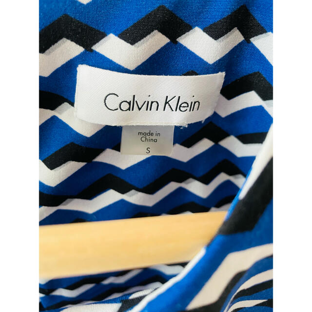 Calvin Klein(カルバンクライン)のカルバンクライン　Calvin Klein ノースリーブ　トップス レディースのトップス(カットソー(半袖/袖なし))の商品写真