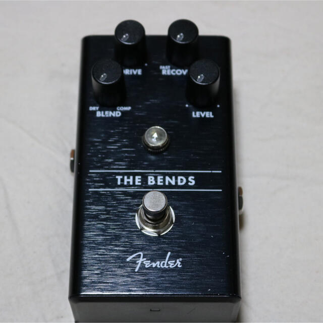 Fender(フェンダー)のFender  THE BENDS コンプレッサー　コンパクトエフェクター 楽器のギター(エフェクター)の商品写真