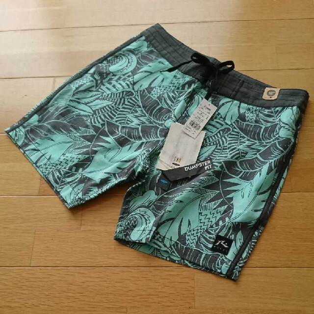 RUSTY - 新品 RUSTY ボードショーツ 30 サーフパンツ 水着の通販 by みかん's shop|ラスティならラクマ RUSTY - 新品 RUSTY ボードショーツ 30 サーフパンツ 水着の通販 by みかん's shop|ラスティならラクマ