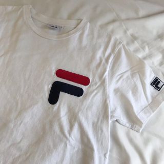 フィラ(FILA)のFILA Tシャツ　ロゴ刺繍　★最終値下げ！(Tシャツ/カットソー(半袖/袖なし))