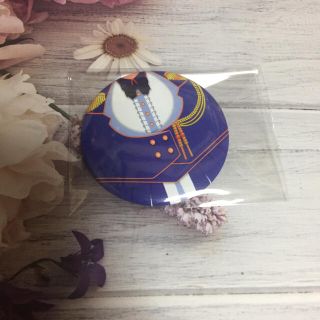 ウマ娘 缶バッジ  ダイワスカーレット(バッジ/ピンバッジ)