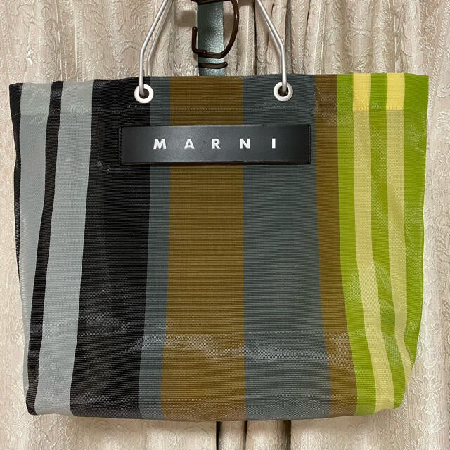 MARNI マルニマーケット　ストライプバッグマルニフラワーカフェ