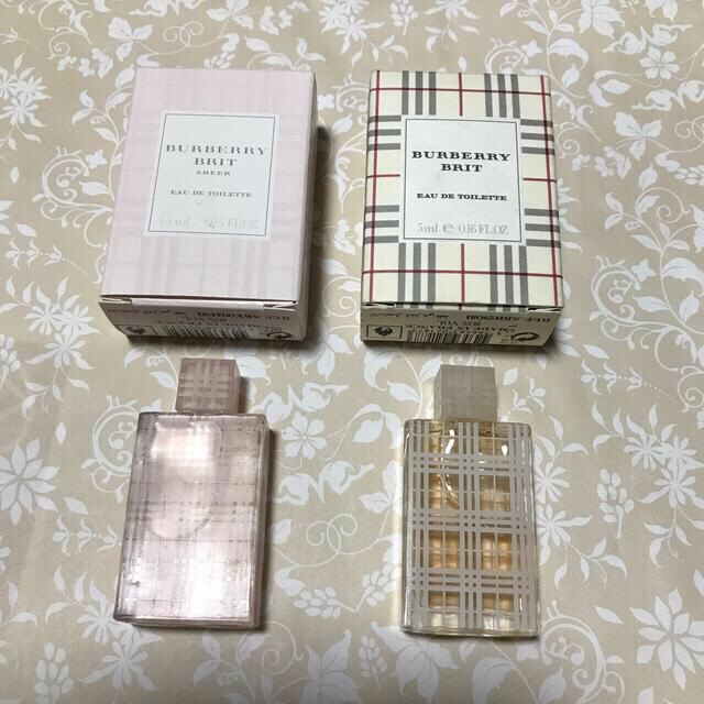 BURBERRY(バーバリー)のバーバリー ミニ香水　オードトワレ コスメ/美容のボディケア(その他)の商品写真