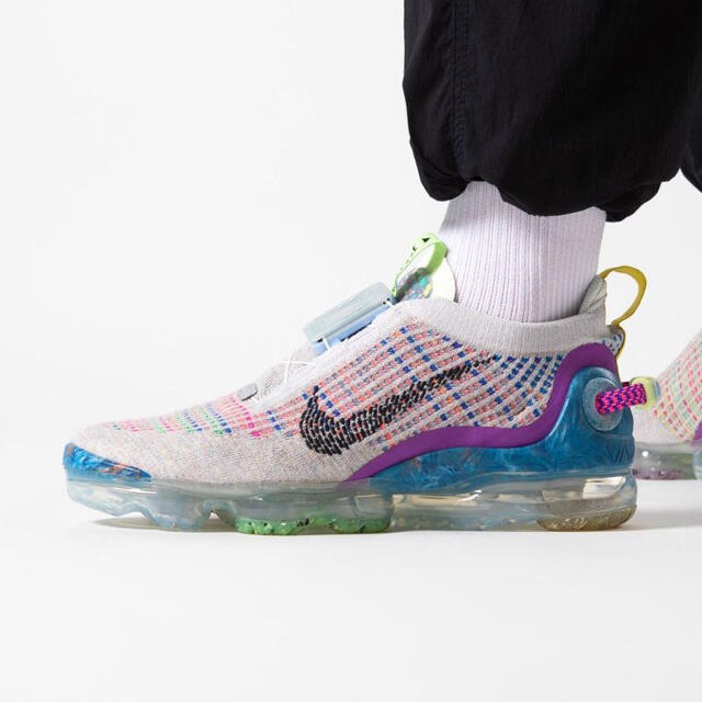 ヴェイパーマックスNIKE AIR VAPORMAX 2020 PURE PLATINUM