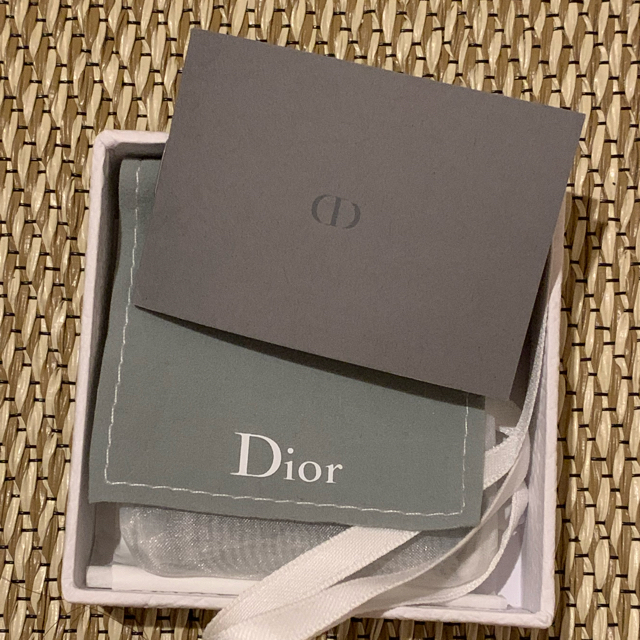 Dior(ディオール)のDior ハート チョーカー 正規品 レディースのアクセサリー(ネックレス)の商品写真