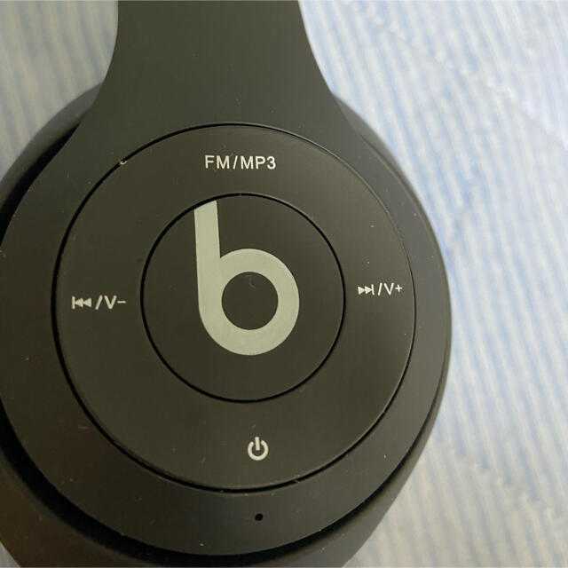 Beats studio 3 wireless 風ヘッドホン 3