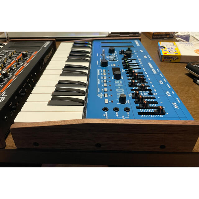 Roland(ローランド)のRoland Boutique 鍵盤 K-25M用　木製サイドパネル③ 楽器の鍵盤楽器(キーボード/シンセサイザー)の商品写真