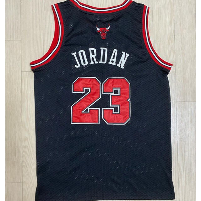 MITCHELL & NESS(ミッチェルアンドネス)のmitchell＆ness CHICAGOBULLS  JORDAN  ブルズ スポーツ/アウトドアのスポーツ/アウトドア その他(バスケットボール)の商品写真