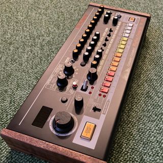 ローランド(Roland)のRoland Boutique DK-01用　木製サイドパネル②(音源モジュール)