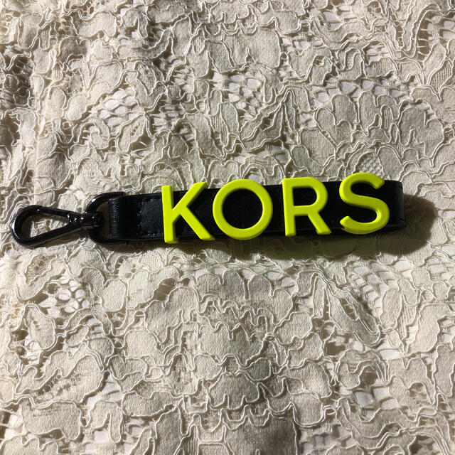 Michael Kors(マイケルコース)のMICHAEL KORS　マイケルコース　キーホルダー レディースのファッション小物(キーホルダー)の商品写真