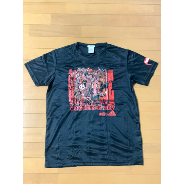 adidas(アディダス)のコカコーラ　ワールドカップ　ワンピースコラボTシャツ　限定非売品 メンズのトップス(Tシャツ/カットソー(半袖/袖なし))の商品写真