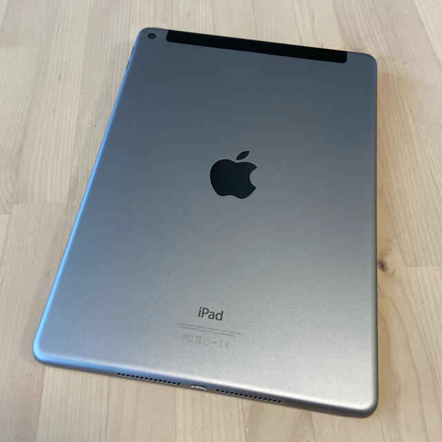 iPad(アイパッド)のiPad Air2 Wifi-Cellular 64GB Docomo版 スマホ/家電/カメラのPC/タブレット(タブレット)の商品写真