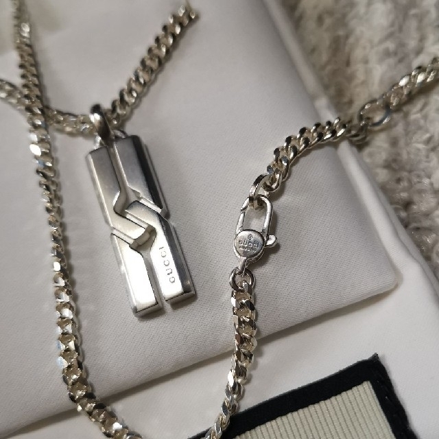 GUCCI グッチノットインフィニティネックレス GUCCI グッチノットインフィニティネックレス