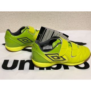 UMBRO - アンブロ キッズ サッカー フットサルシューズ サイズ