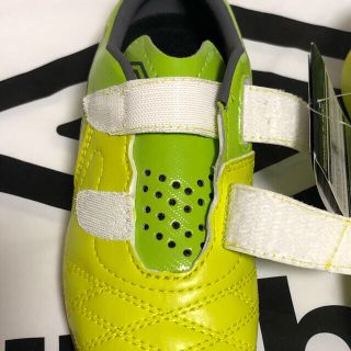 UMBRO - アンブロ キッズ サッカー フットサルシューズ サイズ16cmの