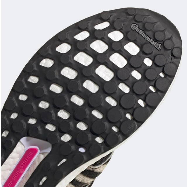 adidas(アディダス)の新品 adidas ウルトラブースト DNA ゼブラ アディダス スニーカー メンズの靴/シューズ(スニーカー)の商品写真