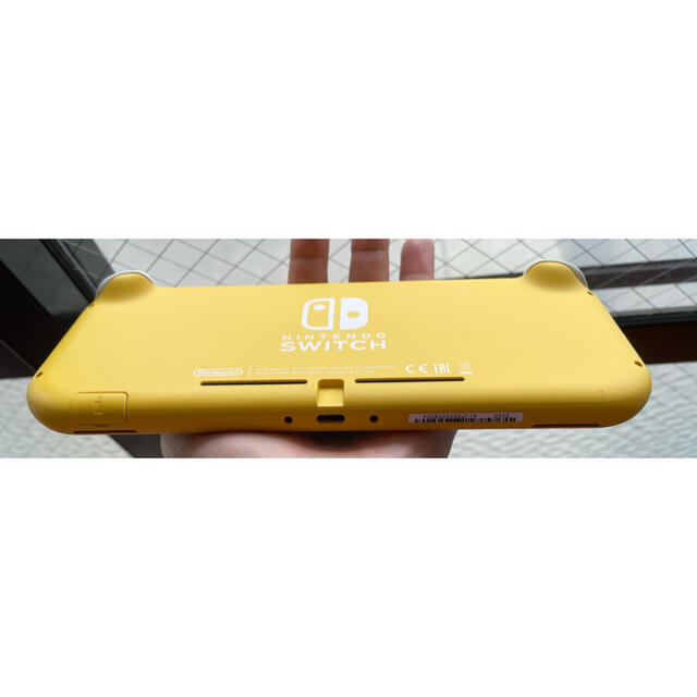 Nintendo Switch Lite 5
