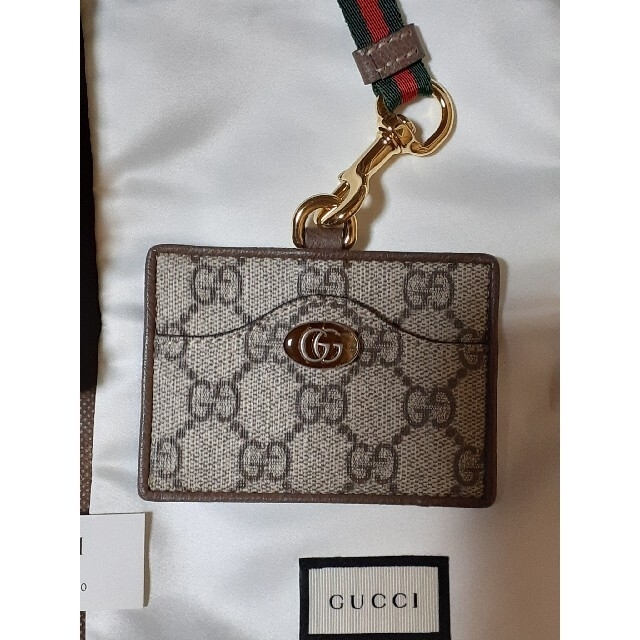Gucci(グッチ)のGUCCI　グッチ　ネックストラップ付きカードケース メンズのファッション小物(名刺入れ/定期入れ)の商品写真