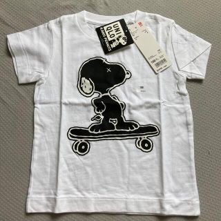 スヌーピー(SNOOPY)のユニクロ　KAWS✖️PEANUTS カウズ  UT スヌーピー　キッズ　100(Tシャツ/カットソー)