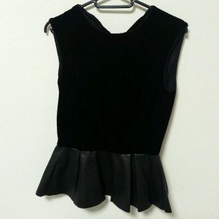 ザラ(ZARA)の♡ZARA♡ぺプラム トップス(タンクトップ)