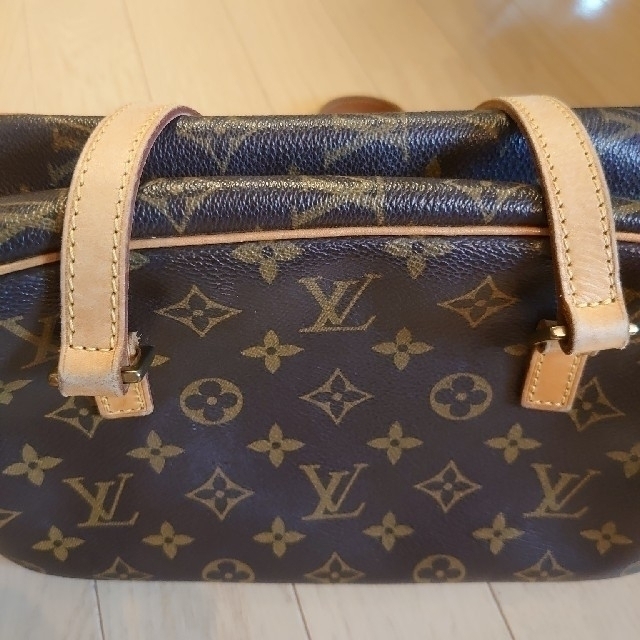 LOUIS VUITTON(ルイヴィトン)のルイ・ヴィトン m51182 cite レディースのバッグ(ショルダーバッグ)の商品写真