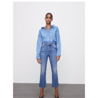 ザラ(ZARA)のポケット付きデニムシャツ(シャツ)