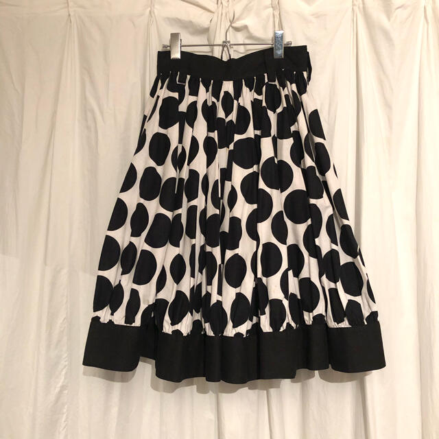 LIMI feu(リミフゥ)のLIMIfeu バルーンスカート レディースのスカート(ひざ丈スカート)の商品写真