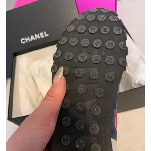 メーカー再生品】 CHANEL - スニーカー 貴重色 美品 CHANEL スニーカー