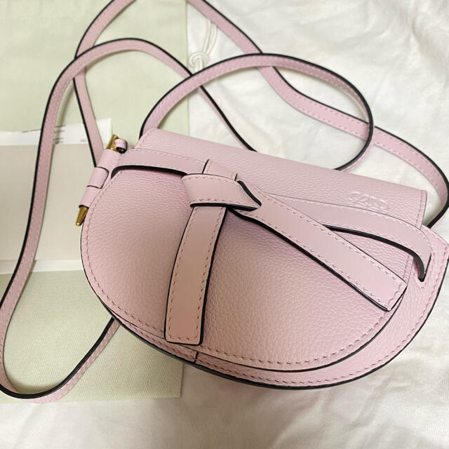 トップ LOEWE - LOEWE ゲートミニバッグ icy pink ショルダーバッグ