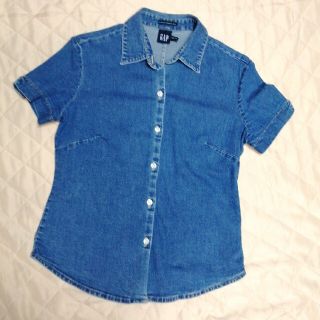 ギャップ(GAP)のGAP 半袖デニムシャツ(シャツ/ブラウス(半袖/袖なし))