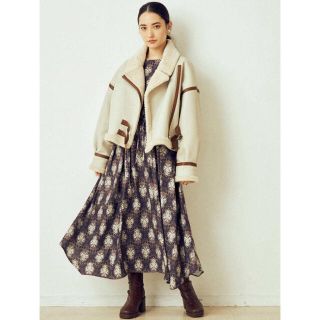 Murua 一斉値下げ Murua ワンピース プリーツドッキングワンピ グリーンの通販 ラクマ Murua 一斉値下げ Murua ワンピース プリーツドッキングワンピ グリーンの通販 ラクマ