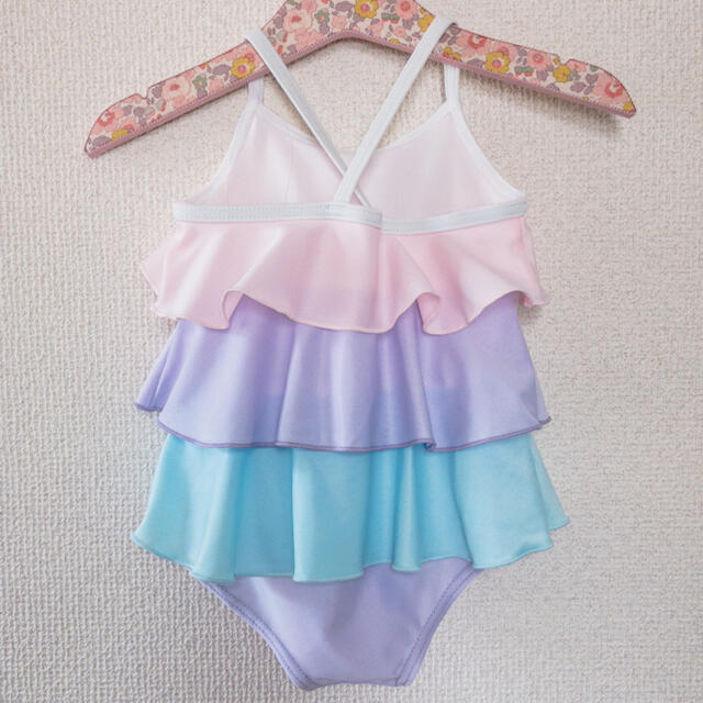 西松屋(ニシマツヤ)の新品 水着 90 パステルカラー 女の子 3段フリル キッズ/ベビー/マタニティのキッズ服女の子用(90cm~)(水着)の商品写真