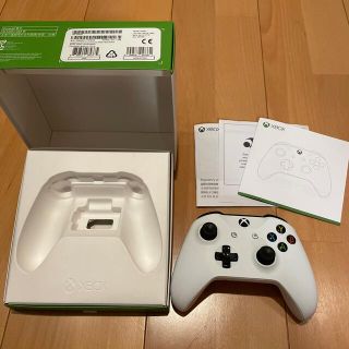 エックスボックス(Xbox)のxbox one ワイヤレスコントローラー　ホワイト(その他)