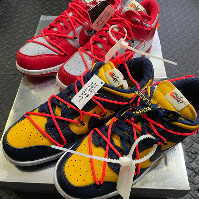 NIKE(ナイキ)の新品28cm OFF-WHITE × NIKE DUNK 2足セット メンズの靴/シューズ(スニーカー)の商品写真