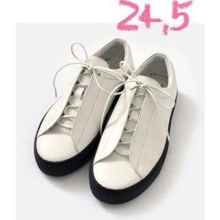 ショセ(chausser)のTRAVEL SHOES by chausser レザーフラットシューズ  白(ローファー/革靴)