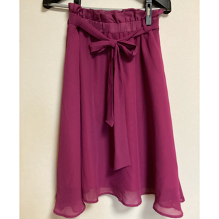 グレイル(GRL)のグレイル　ピンクのフレアスカート　ウエストリボンスカート(ひざ丈スカート)