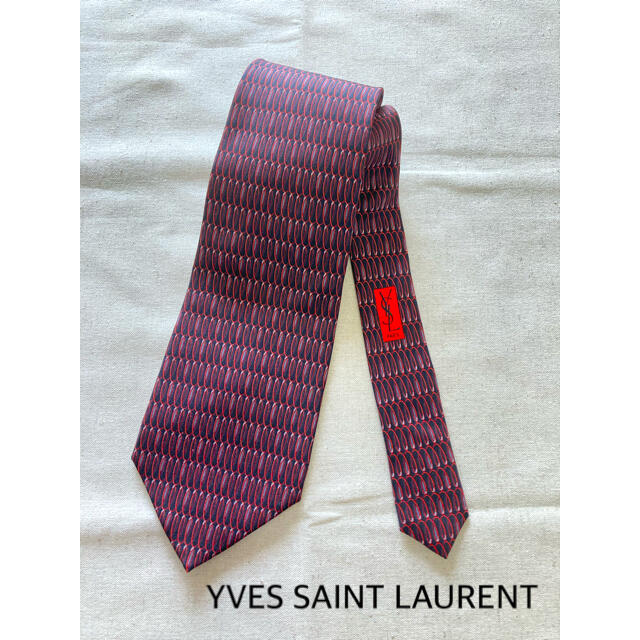 Yves Saint Laurent Beaute(イヴサンローランボーテ)の【専用】YVES SAINT LAURENT ネクタイ メンズのファッション小物(ネクタイ)の商品写真