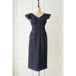 ハーリップトゥ(Her lip to)の新品 Ruffled Shoulder Denim Midi Dress(ロングスカート)