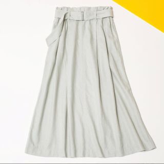 ユニクロ(UNIQLO)の★数回着用のみ★UNIQLO【ベルテッドリネンレーヨンロングスカート】S サイズ(ロングスカート)