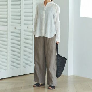 ムジルシリョウヒン(MUJI (無印良品))の 無印良品フレンチリネンストレートパンツ／グレィッシュブラウンストライプ／Ｍ(カジュアルパンツ)